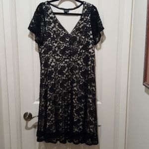 Black Stretch Lace Dress - Torrid size 1